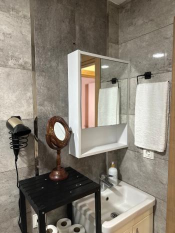 Bahçelievler metrobüs yürüme mesafesi ful eşyalı 1+1 fatura dahil 