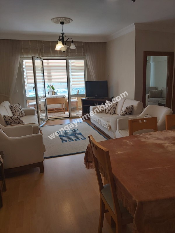 BOSTANCI KÖPRÜSÜ ÜZERİNDE METRONUN DİBİNDE