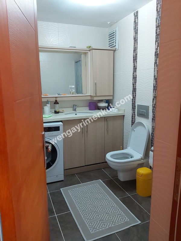 BOSTANCI KÖPRÜSÜ ÜZERİNDE METRONUN DİBİNDE