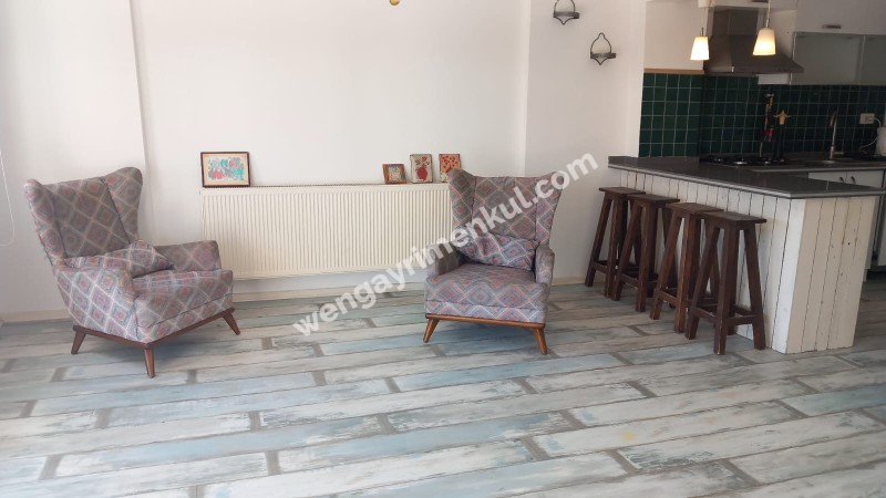 Bornova Süvari cad. satılık 2+1 geniş daire