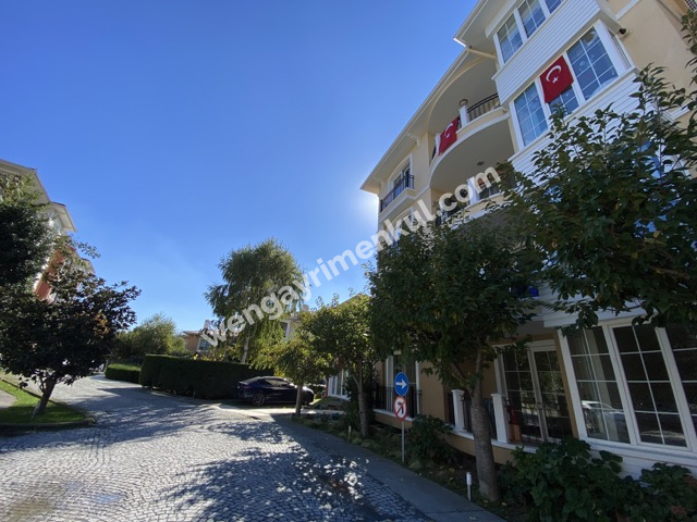 GÖKTÜRK KEMERHİLL SİTESİ KİRALIK ÇOK BAKIMLI ÇATI DUBLEKS