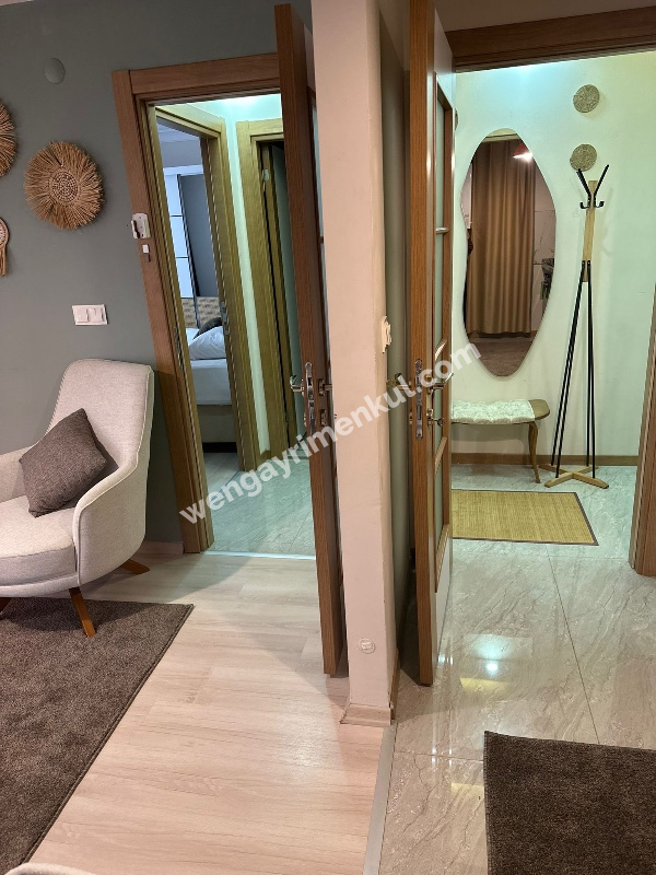 Bahçelievler metrobüs yürüme mesafesi ful eşyalı 1+1 fatura dahil 