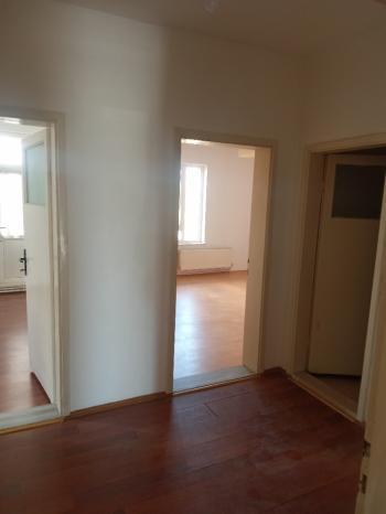 GÜVENAY - ÇORUM GÜLABİBEY BEYTEPE CAMİİ CİVARI 2+1 KİRALIK DAİRE