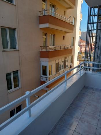 GÜVENAY - ÇORUM ULUKAVAK  FATİH CADDESİ ÜZERİ 3+1 KİRALIK DAİRE