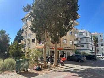 KÖŞKLÜÇİFTLİK'TE TİCARİ İZİNLİ SATILIK DAİRE