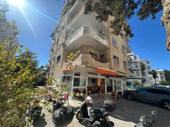 KÖŞKLÜÇİFTLİK'TE TİCARİ İZİNLİ SATILIK DAİRE