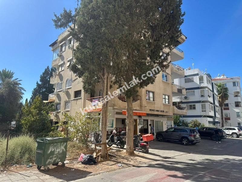 KÖŞKLÜÇİFTLİK'TE TİCARİ İZİNLİ SATILIK DAİRE