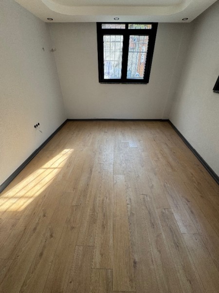 Alibeyköy Çarşı İçi 2+1 Güneş Gören Bahçe Katı Sıfır Satılık Daire