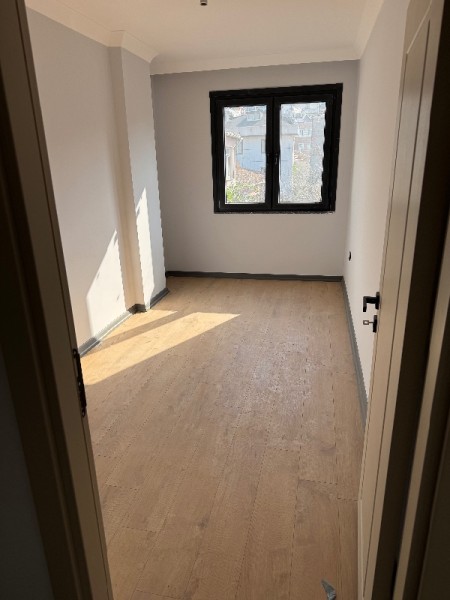 Alibeyköy Merkez’de Asansörlü 1.Kat Sıfır Satılık Daire