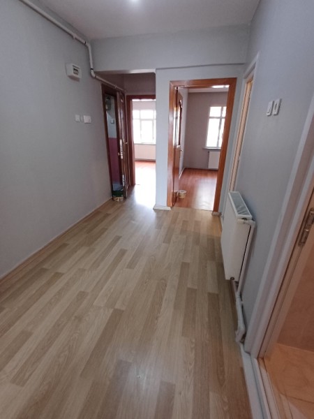 Yeşilpınar'da Metro'ya 5 Dk 90 m2 Balkonlu Kiralık Daire