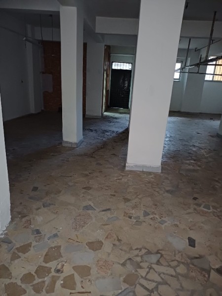 Yeşilpınar'da 100 m2 Tekstile Uygun Giriş Altı Kiralık Dükkan