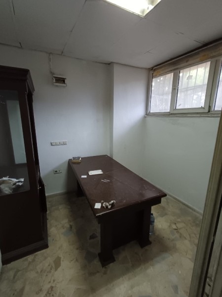 Yeşilpınar'da 100 m2 Tekstile Uygun Giriş Altı Kiralık Dükkan