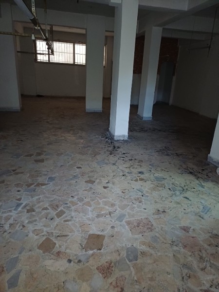 Yeşilpınar'da 100 m2 Tekstile Uygun Giriş Altı Kiralık Dükkan