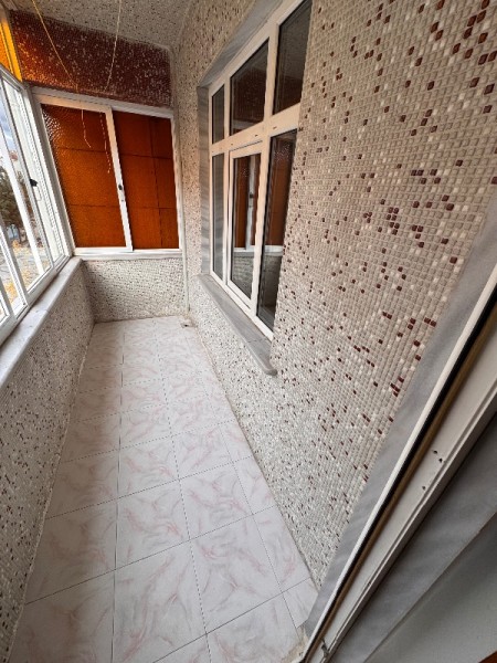 Yeşilpınar'da Metro'ya 5 Dk 90 m2 Balkonlu Kiralık Daire