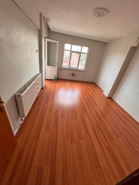 Yeşilpınar'da Metro'ya 5 Dk 90 m2 Balkonlu Kiralık Daire