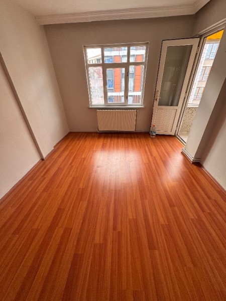 Yeşilpınar'da Metro'ya 5 Dk 90 m2 Balkonlu Kiralık Daire