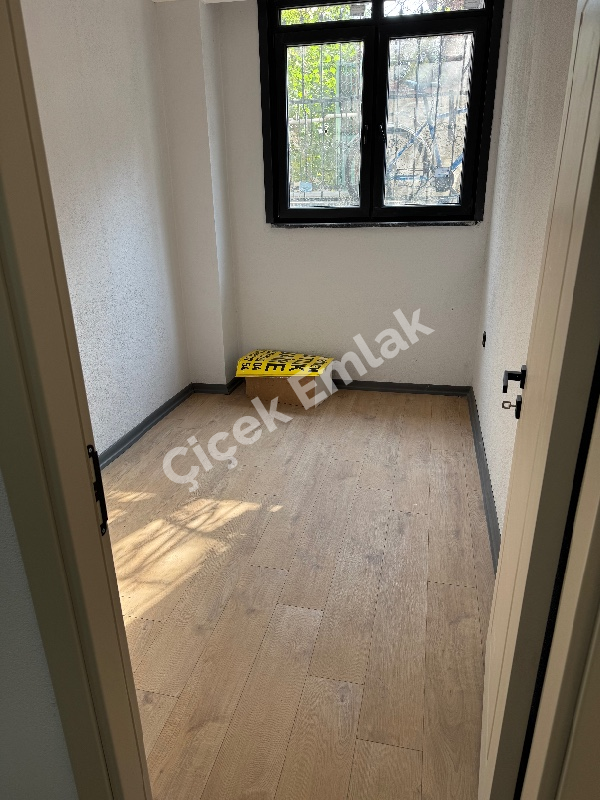 Alibeyköy Çarşı İçi 2+1 Güneş Gören Bahçe Katı Sıfır Satılık Daire