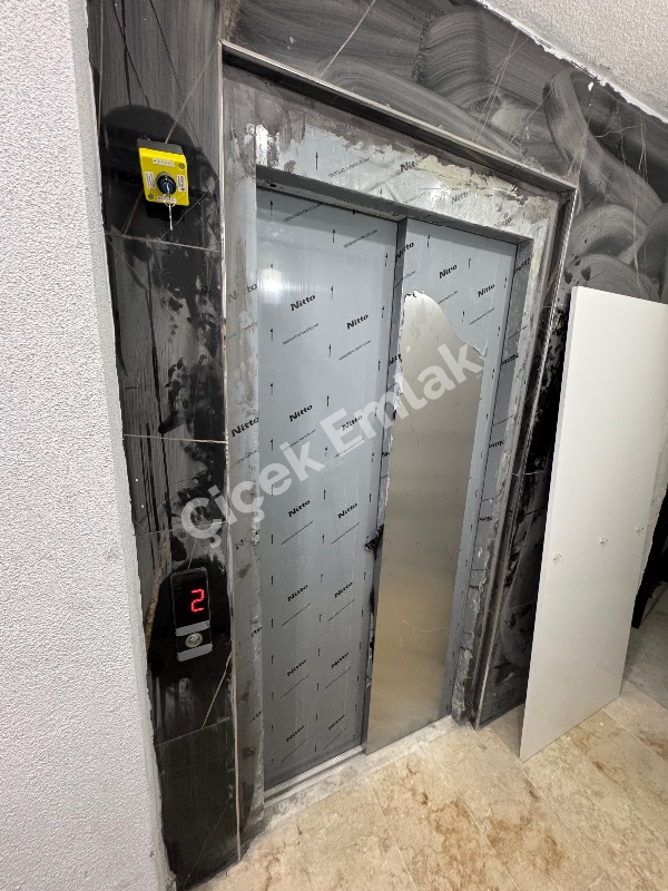 Alibeyköy Çarşı İçi 2+1 Güneş Gören Bahçe Katı Sıfır Satılık Daire