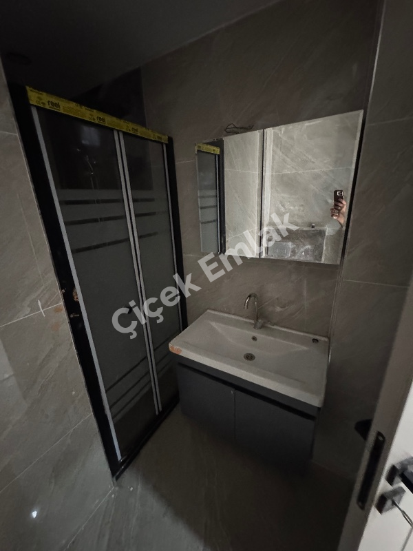 Alibeyköy Çarşı İçi 2+1 Güneş Gören Bahçe Katı Sıfır Satılık Daire