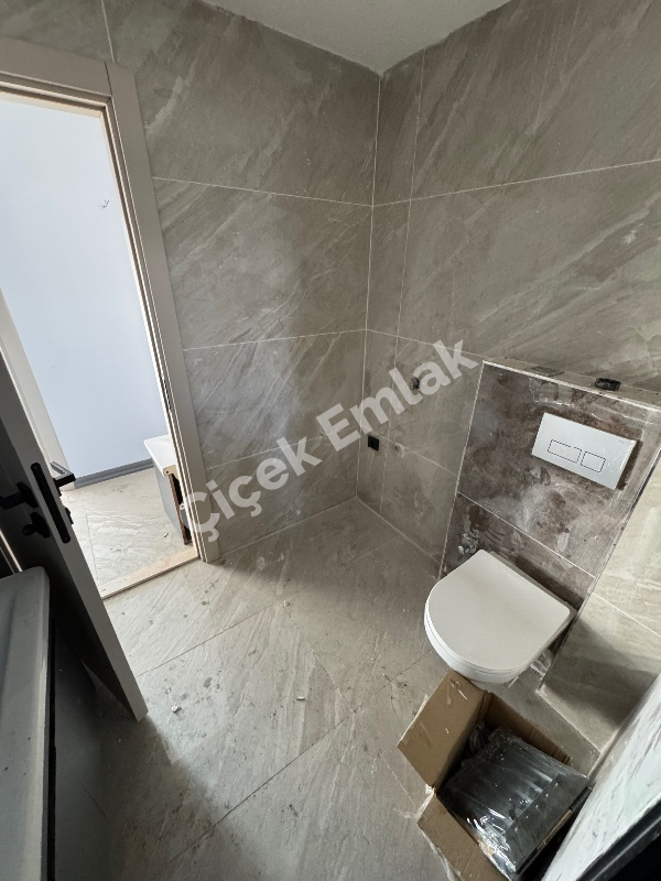 Alibeyköy Merkez’de Asansörlü 1.Kat Sıfır Satılık Daire