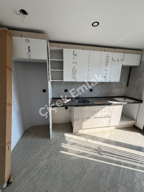 Alibeyköy Merkez’de Asansörlü 1.Kat Sıfır Satılık Daire