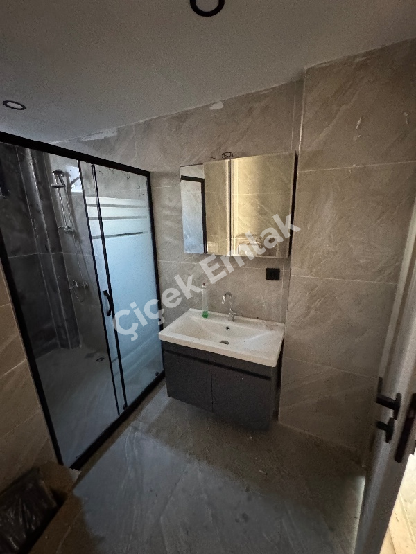 Alibeyköy Merkez’de Asansörlü 1.Kat Sıfır Satılık Daire