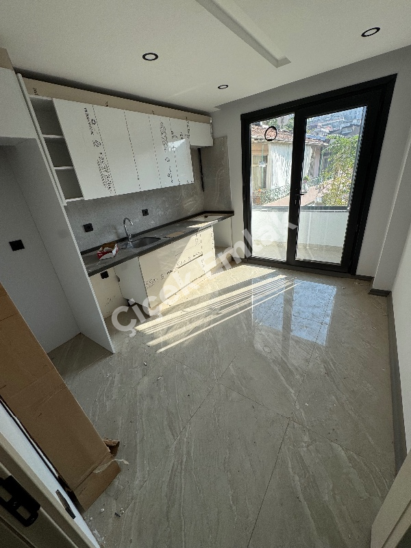 Alibeyköy Merkez’de Asansörlü 1.Kat Sıfır Satılık Daire