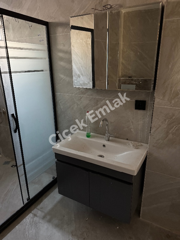 Alibeyköy Merkez’de Asansörlü 1.Kat Sıfır Satılık Daire