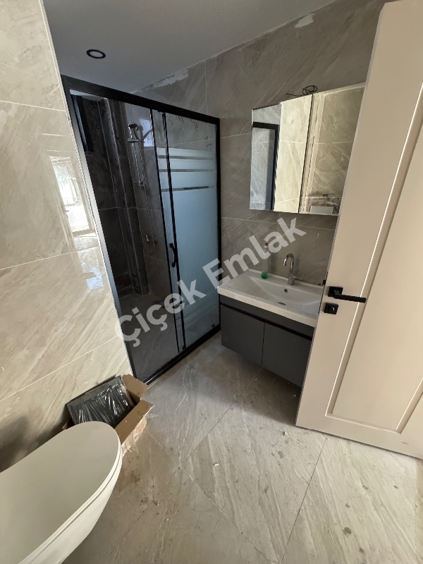 Alibeyköy Merkez’de Asansörlü 1.Kat Sıfır Satılık Daire