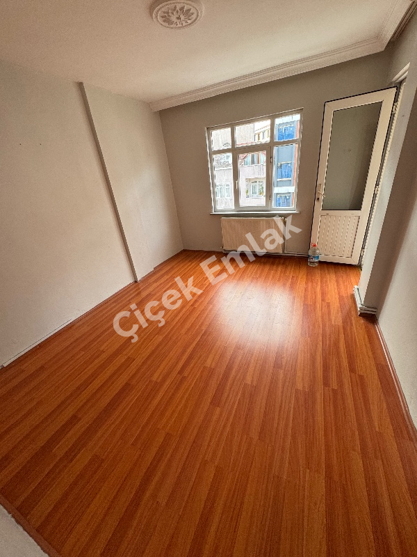 Yeşilpınar'da Metro'ya 5 Dk 90 m2 Balkonlu Kiralık Daire