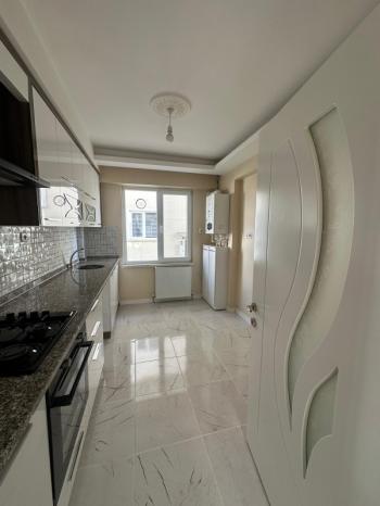 AFYON ÜÇOK EMLAKTAN KANLICA MAH SIFIR AYARINDA 2+1 KİRALIK DAİRE