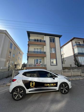 AFYON ÜÇOK EMLAKTAN KANLICA MAH SIFIR AYARINDA 2+1 KİRALIK DAİRE