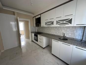 AFYON ÜÇOK EMLAKTAN KANLICA MAH SIFIR AYARINDA 2+1 KİRALIK DAİRE