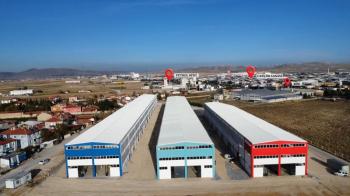 AFYON ÜÇOK EMLAKTAN ANKARAYOLU ÜZERİ SATILIK SIFIR DÜKKAN İŞYERLERİ