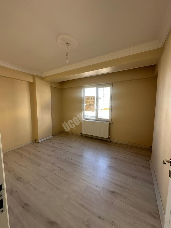 AFYON ÜÇOK EMLAKTAN KANLICA MAH SIFIR AYARINDA 2+1 KİRALIK DAİRE