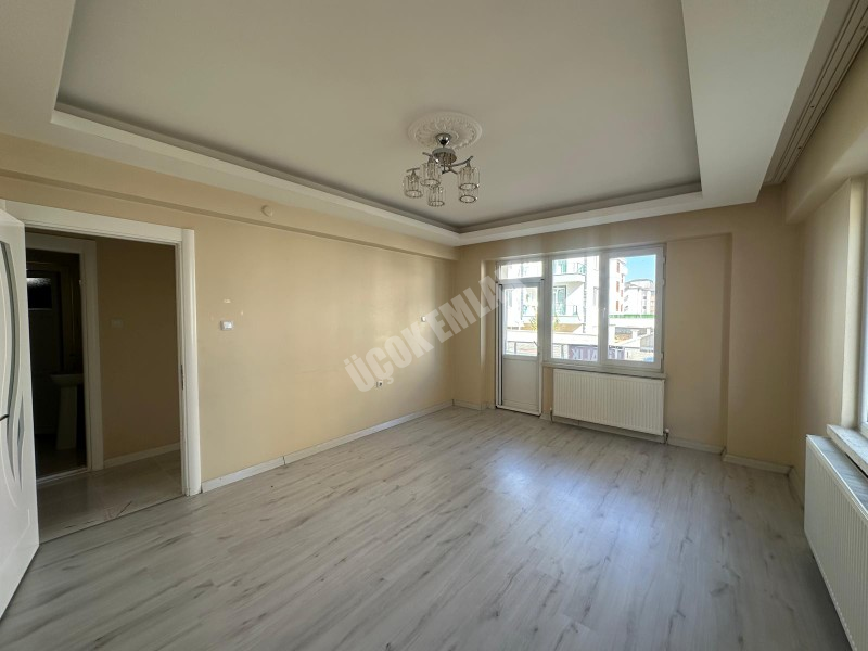 AFYON ÜÇOK EMLAKTAN KANLICA MAH SIFIR AYARINDA 2+1 KİRALIK DAİRE