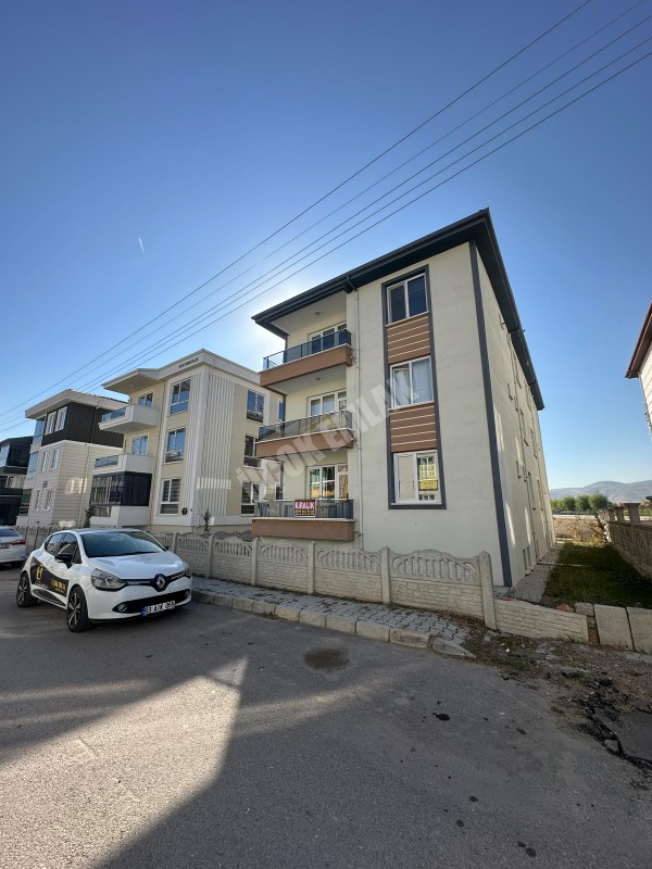 AFYON ÜÇOK EMLAKTAN KANLICA MAH SIFIR AYARINDA 2+1 KİRALIK DAİRE