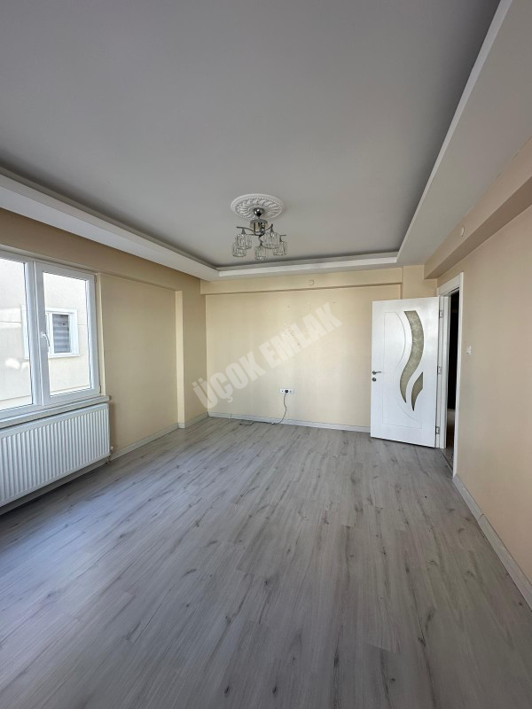 AFYON ÜÇOK EMLAKTAN KANLICA MAH SIFIR AYARINDA 2+1 KİRALIK DAİRE