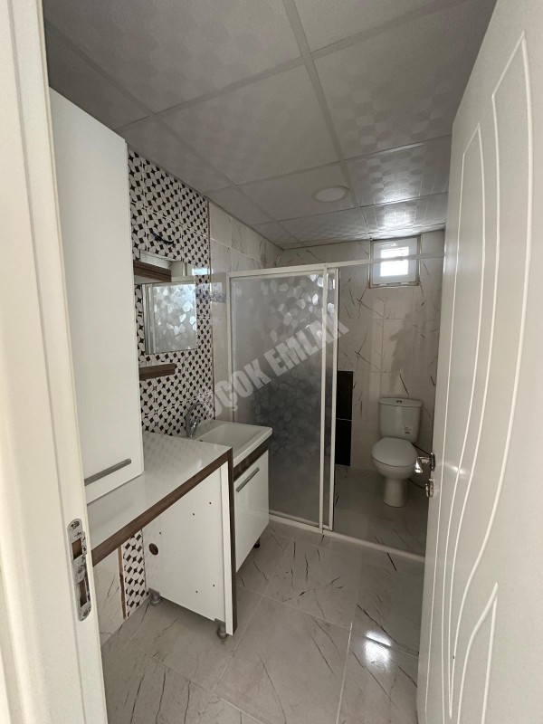 AFYON ÜÇOK EMLAKTAN KANLICA MAH SIFIR AYARINDA 2+1 KİRALIK DAİRE