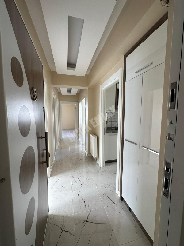 AFYON ÜÇOK EMLAKTAN KANLICA MAH SIFIR AYARINDA 2+1 KİRALIK DAİRE