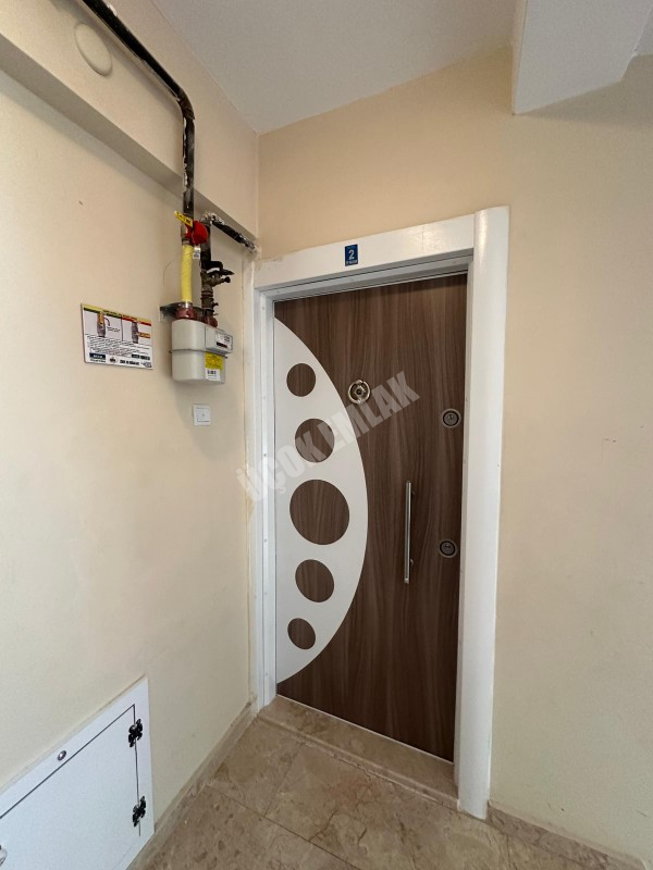 AFYON ÜÇOK EMLAKTAN KANLICA MAH SIFIR AYARINDA 2+1 KİRALIK DAİRE