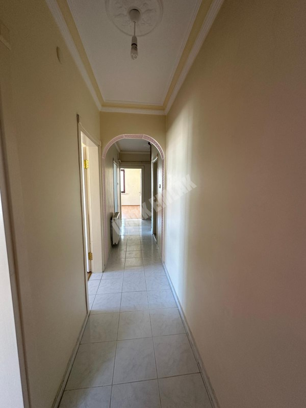 AFYON ÜÇOK EMLAKTAN KANLICA MAH KİRALIK ARAKAT 2+1 TEMİZ BAKIMLI DAİRE