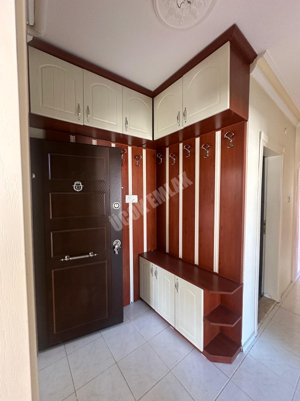 AFYON ÜÇOK EMLAKTAN KANLICA MAH KİRALIK ARAKAT 2+1 TEMİZ BAKIMLI DAİRE