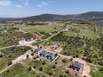 DİDİM DE  SATILIK İMARLI ARSA 340M2 ZÜMRÜTTEPENİN YANIBAŞINDA 