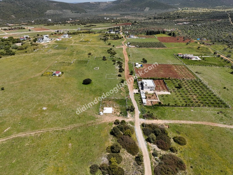 DİDİM DE  SATILIK İMARLI ARSA 340M2 ZÜMRÜTTEPENİN YANIBAŞINDA 