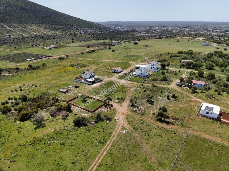 DİDİM DE  SATILIK İMARLI ARSA 340M2 ZÜMRÜTTEPENİN YANIBAŞINDA 