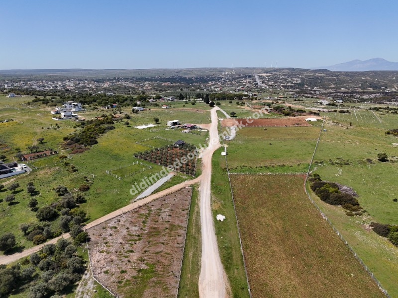 DİDİM DE  SATILIK İMARLI ARSA 340M2 ZÜMRÜTTEPENİN YANIBAŞINDA 