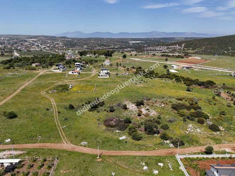 DİDİM DE  SATILIK İMARLI ARSA 340M2 ZÜMRÜTTEPENİN YANIBAŞINDA 