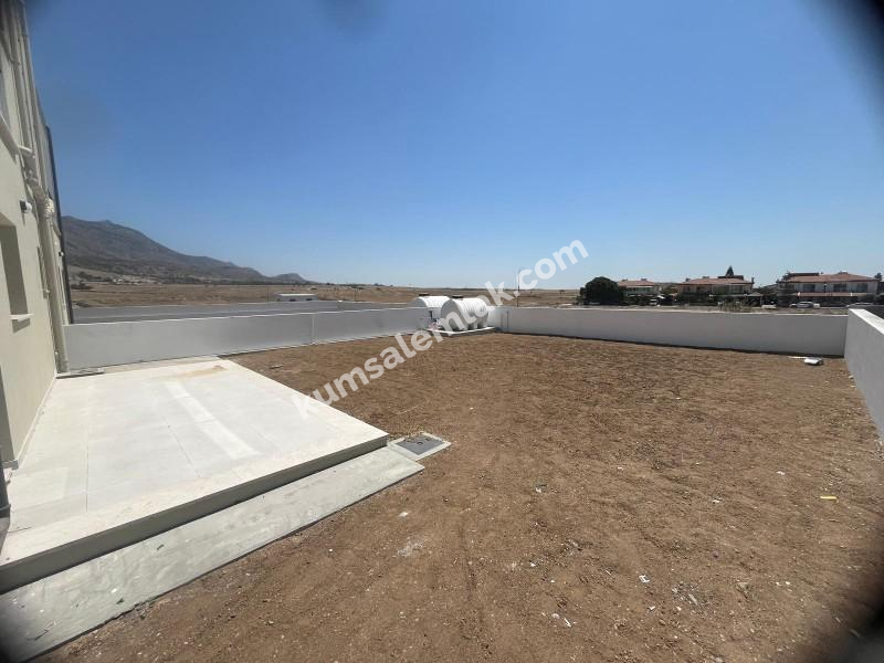 GİRNE BOĞAZ'DA TÜRK MALI 3+1 İKİZ MÜSTAKİL EV 