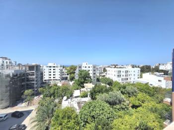 KKTC Girne Merkezde Geniş Teraslı Ödeme Planlı Satılık 2+1 Penthouse